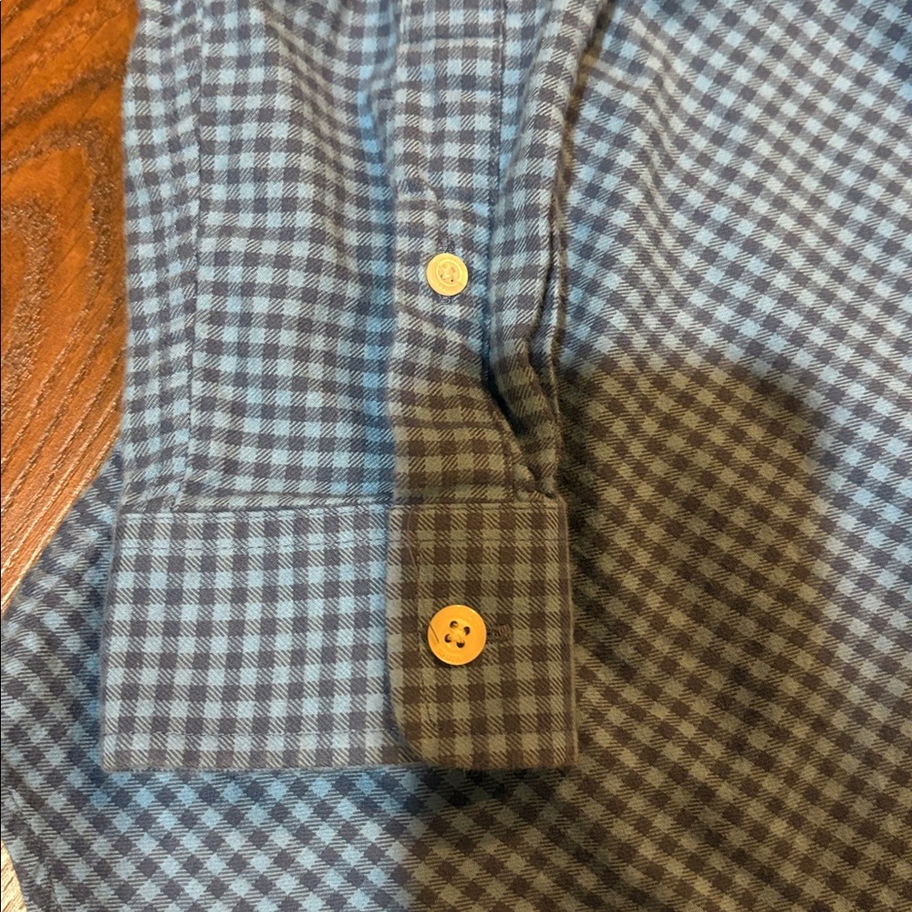 Vineyard Vines Blue Gingham Boys Flannel Shirt - Picture 6 of 9